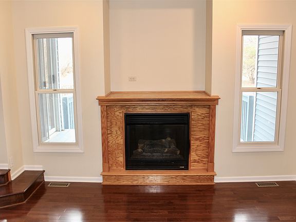 5th image of 4015 Marigold Dr