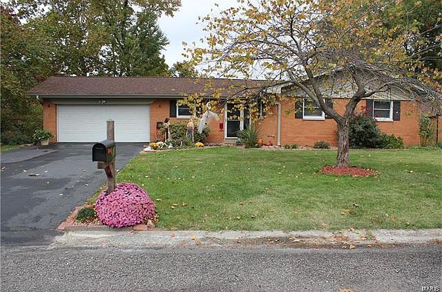 1st image of 13 Londonderry Dr