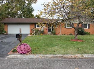 13 Londonderry Dr, Fairview Heights, IL 62208