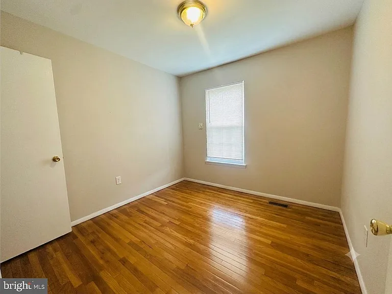 17528 Sabrina Ter — Photo 10