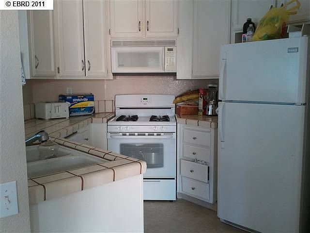 2nd image of 300 Robinwood Ave
