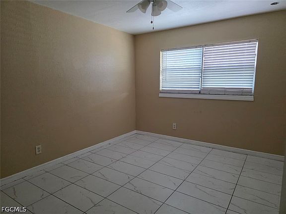 4th image of 3730 Lee Blvd