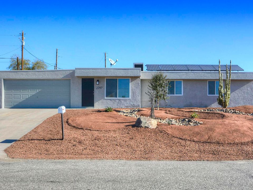 1st image of 2297 Chaparral Dr
