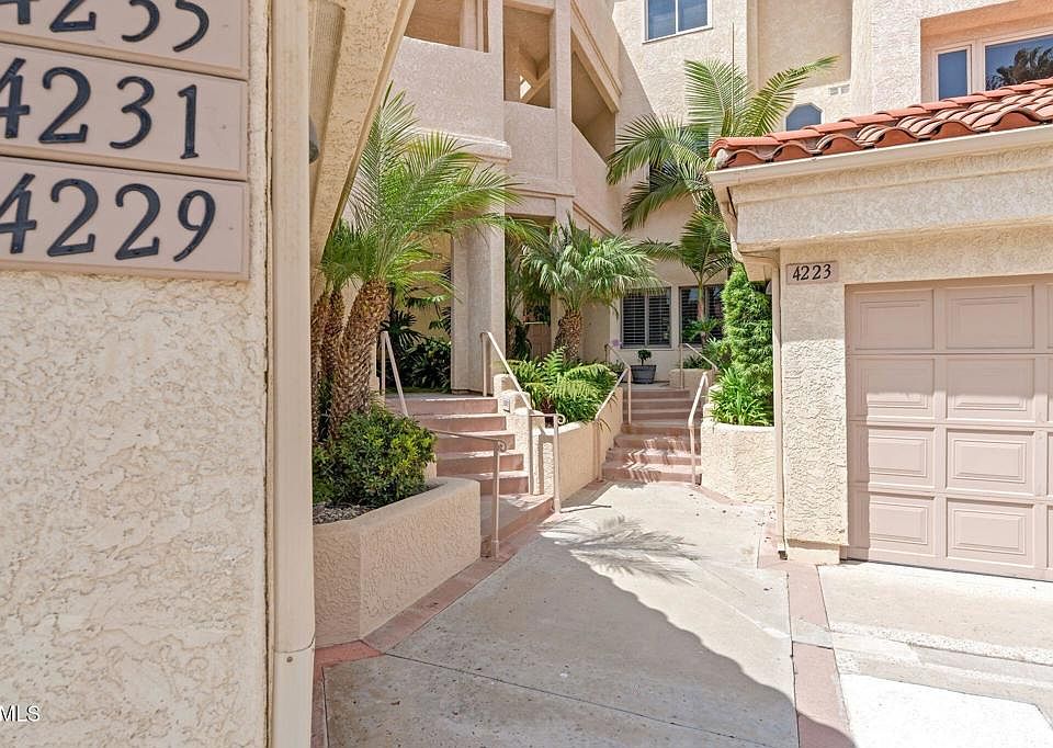 1st image of 4229 Harbour Island Ln