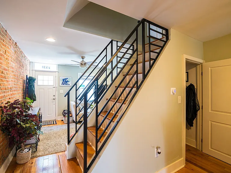 2531 E Gordon St — Photo 9