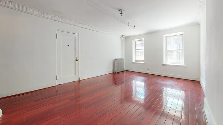 Rented by Bond New York | media 2