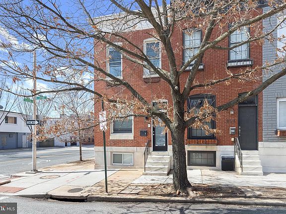 2nd image of 830 S Clinton St