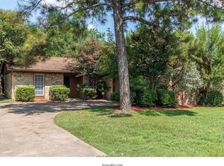 1604 Treehouse Trl, College Station, TX 77845