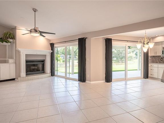 5th image of 410 Palmdale Dr