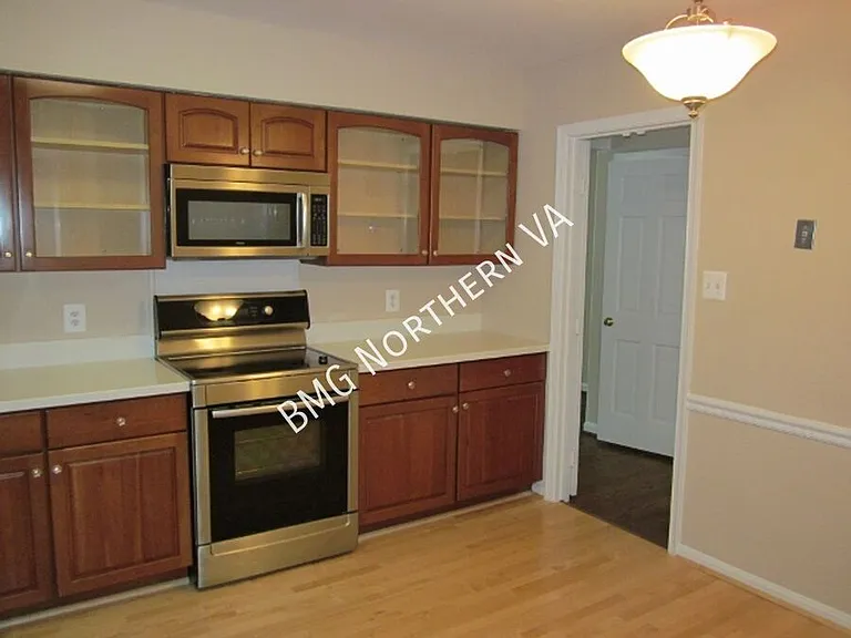 1160 Wimbledon Dr — Photo 12
