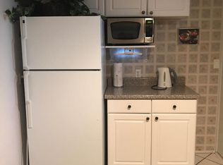 2145 Fox Hill Dr, Sterling Heights, MI 48310