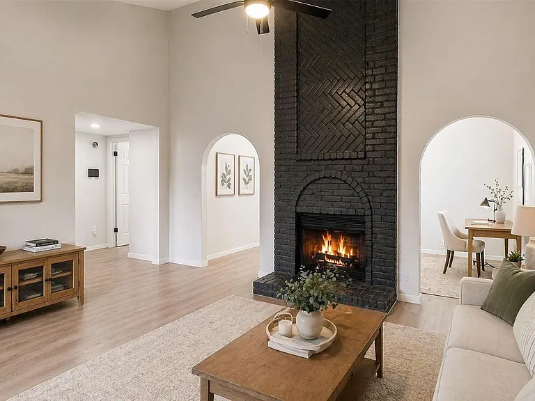 19414 Lazy Valley Dr — Photo 3
