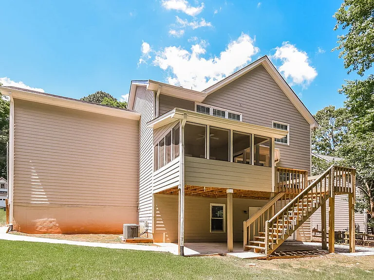 4118 Huntcliff Dr — Photo 17