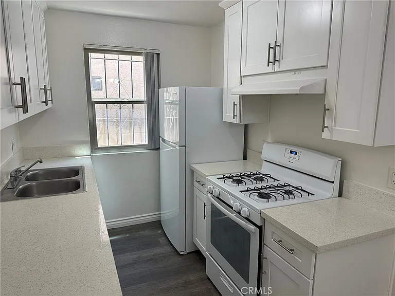 7055 Etiwanda Ave #102 — Photo 7