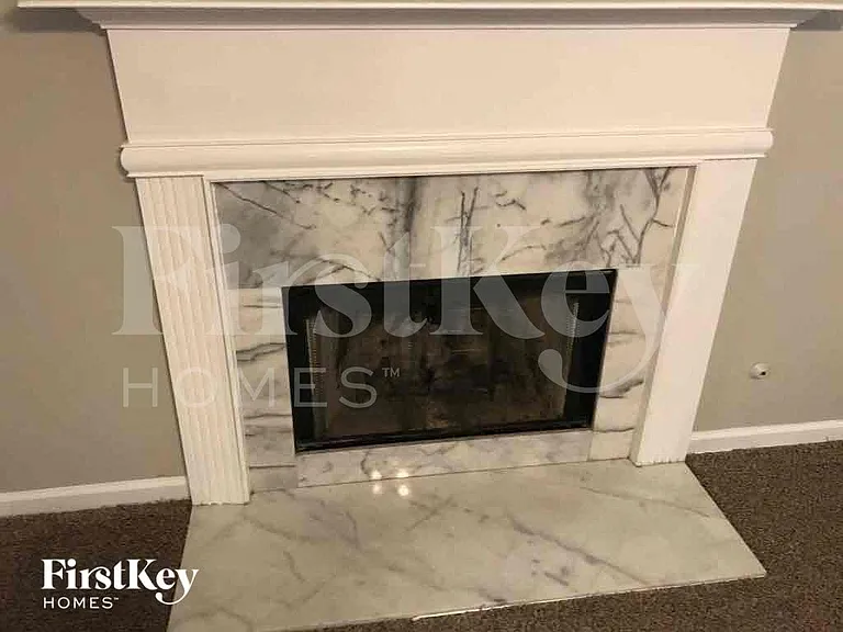 4455 Westminster Dr — Photo 8