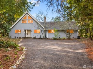 16273 Reitan Road NE, Bainbridge Island, WA 98110