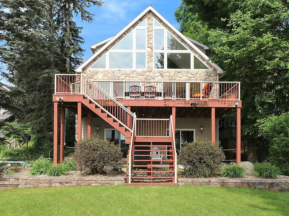 1st image of 55889 Forest Beach St