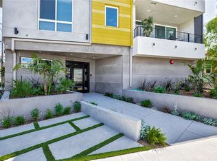 10718 Acama St #403, North Hollywood, CA 91602