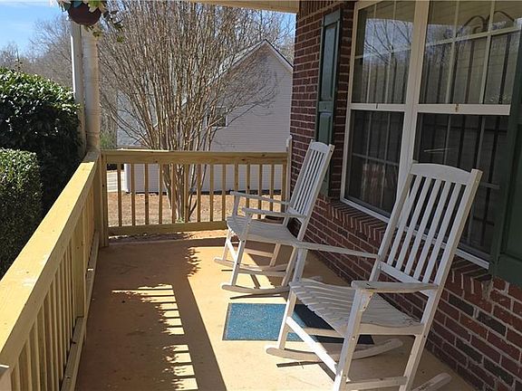 5th image of 110 Lamar Ln