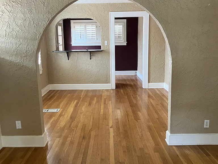 1805 Radford St — Photo 9