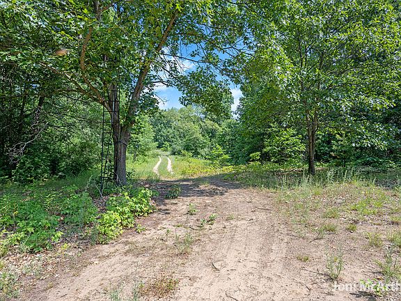 3rd image of W Johnson Ct