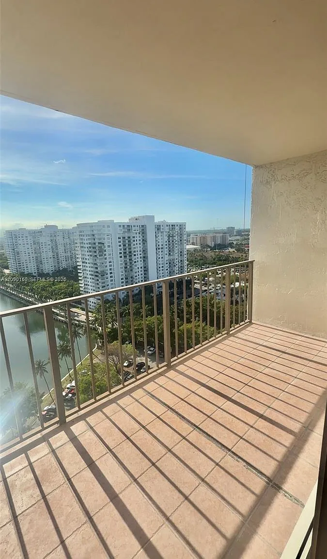 Tower At Biscayne Cove Co — Photo 4