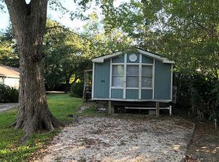 4443 1st St, Bacliff, TX 77518