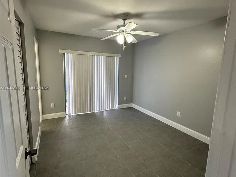 1933 SW 7th St #504 — Photo 27
