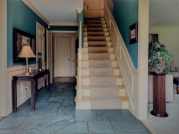 3rd image of 8688 Deer Creek Ln NE