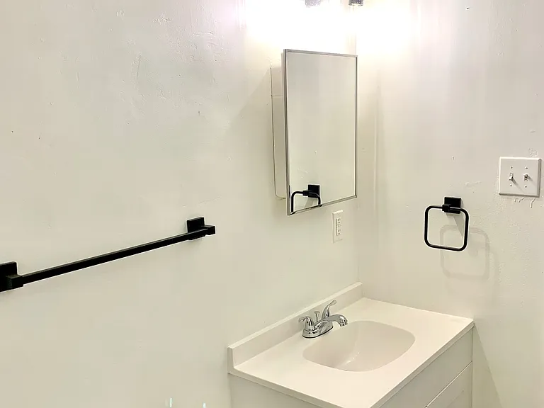 1202 Belair St #3 — Photo 13