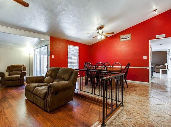 4th image of 4108 Staghorn Cir S