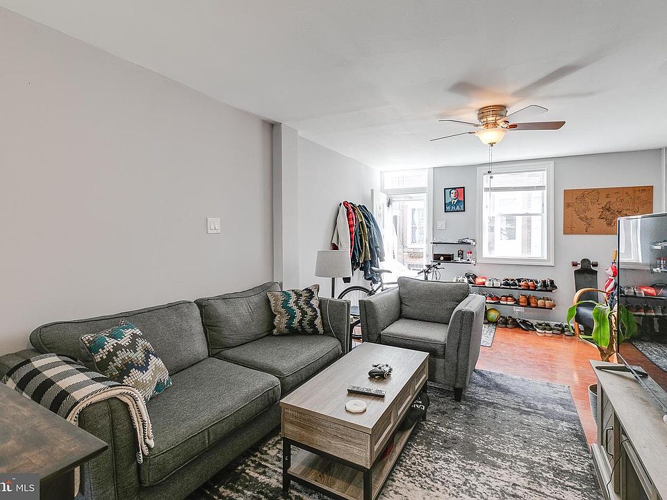 1st image of 2666 Webb St