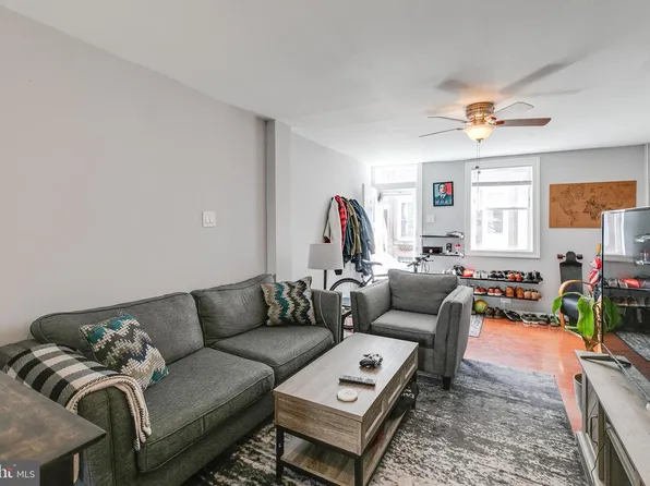 2666 Webb St, Philadelphia, PA 19125