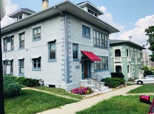 304 South St APT 4, Elgin, IL 60123