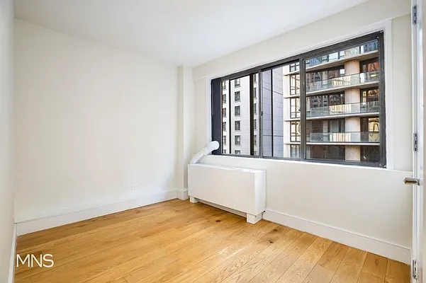 Rented by MNS Marketing | media 11