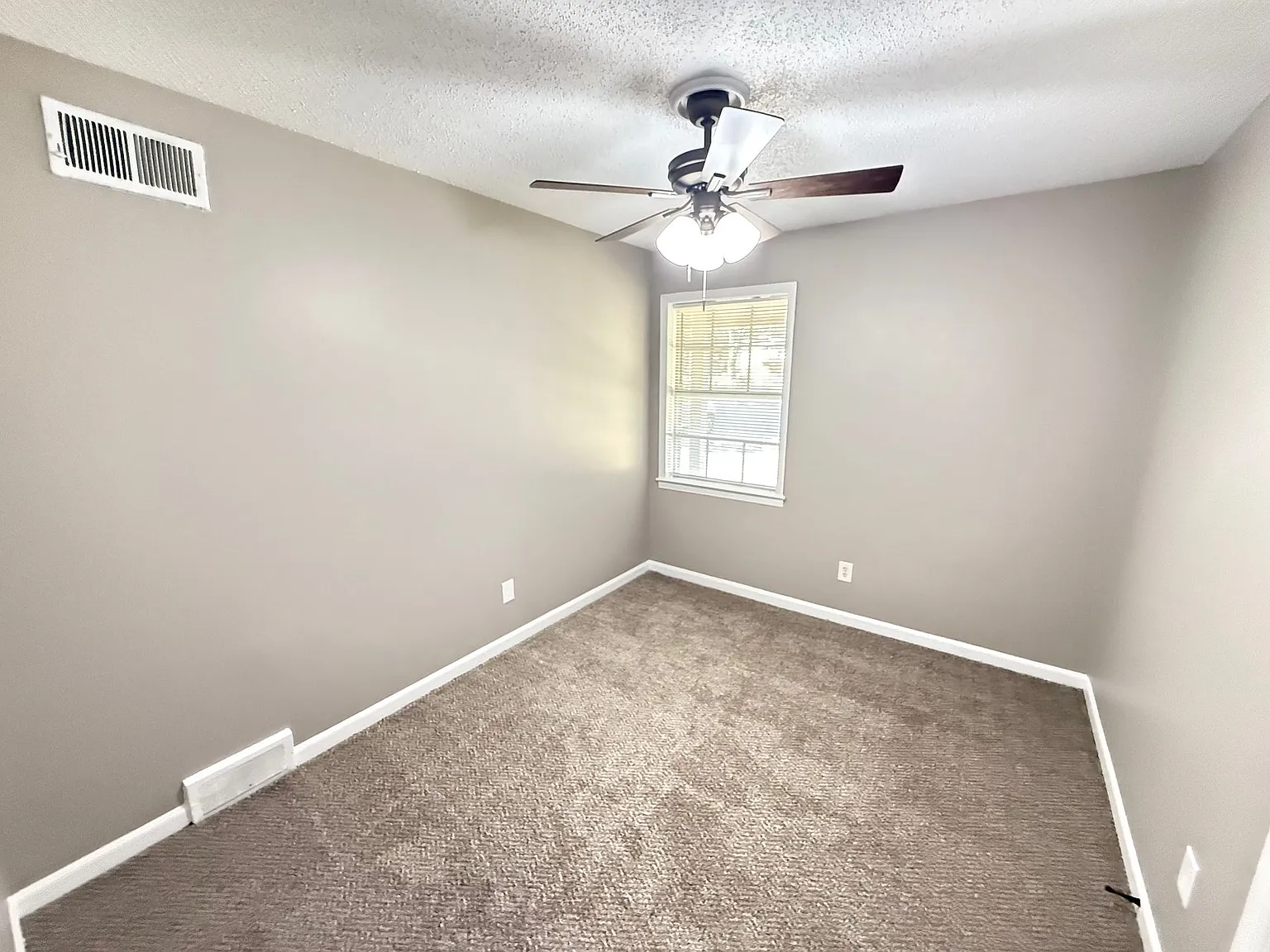 4210 Windermere Rd — Photo 3