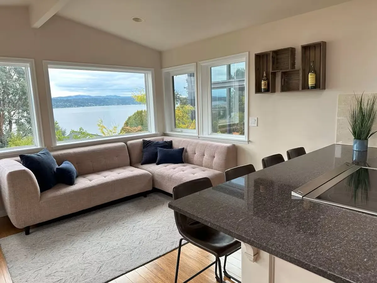 1708 35th Ave S — Photo 4