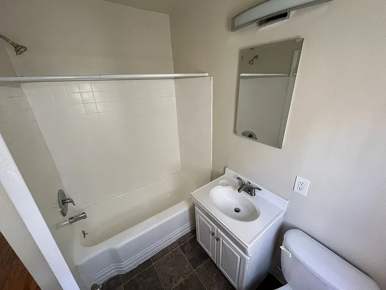 478 Landfair Ave — Photo 10