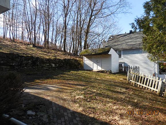 4th image of 8-10 New Hampshire St