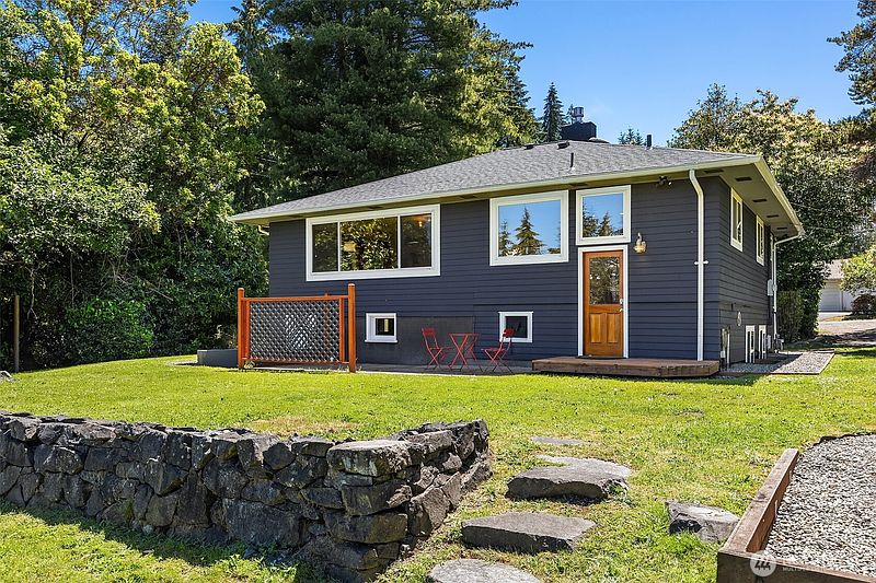 2nd image of 10308 SW 116th Avenue