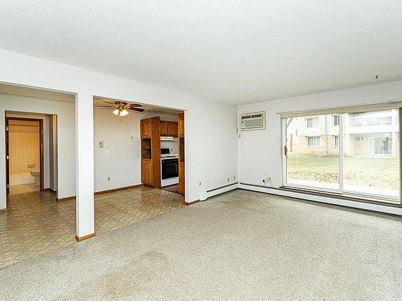 3rd image of 521 19th St NW APT 18