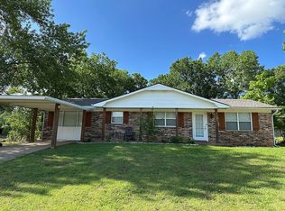 726 E 22nd St, Ada, OK 74820