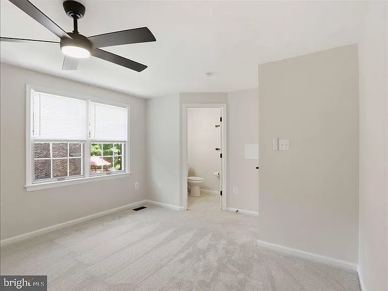 8026 Waterview Ct — Photo 22
