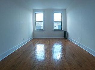 30-02 Broadway #3E, Astoria, NY 11106