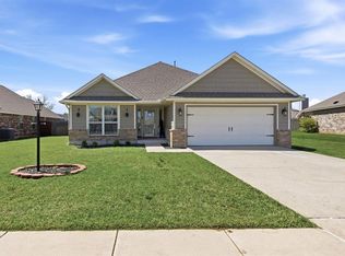 705 Windy Ln, Yukon, OK 73099