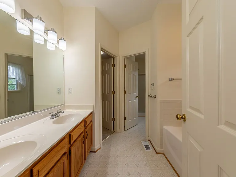 3736 Cherry Walk — Photo 11