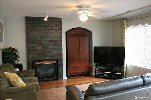 2nd image of 12322 SE 311th St