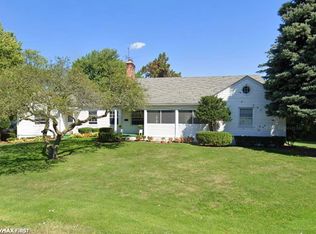 16645 Park Ln, Fraser, MI 48026