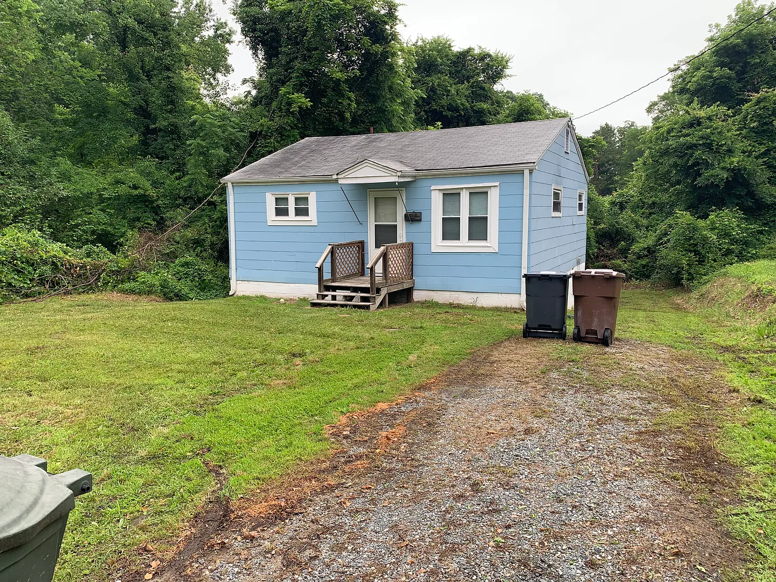 2 bed, 784 sqft, $700 — Photo 1