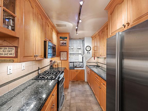 3rd image of 825 W End Ave #2-F